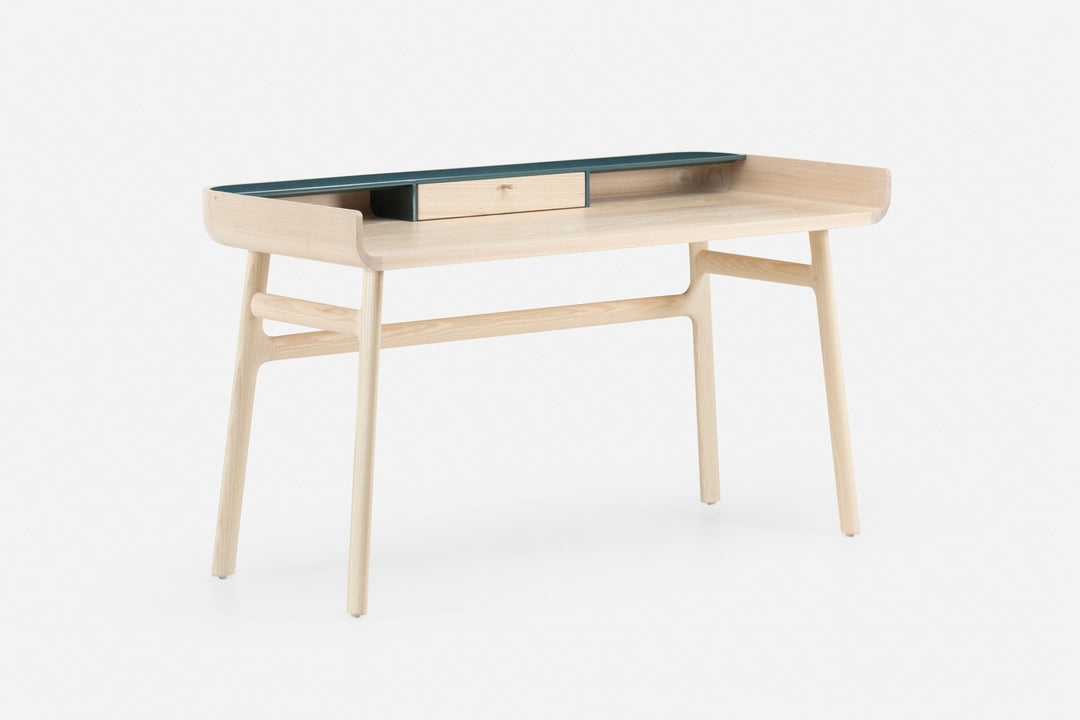 WHITE OILED ASH & BAY GLOSS HDF