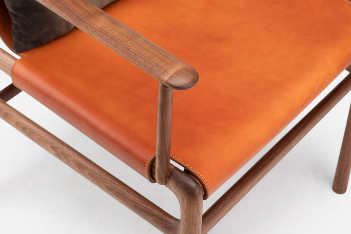 DANISH OILED WALNUT & DARK TAN LEATHER & BALBOA 29 FABRIC