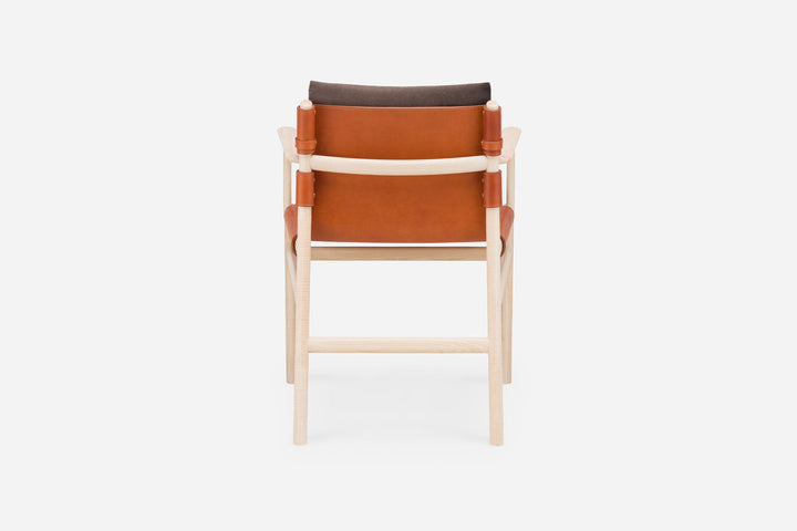 WHITE OILED ASH & DARK TAN LEATHER & BALBOA 29 FABRIC