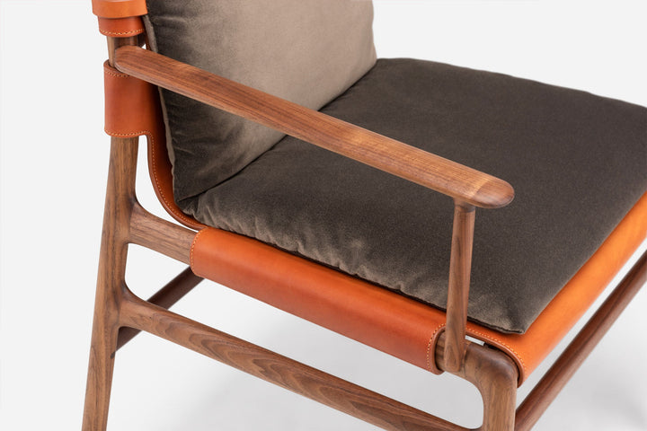 DANISH OILED WALNUT & DARK TAN LEATHER & BALBOA 29 FABRIC