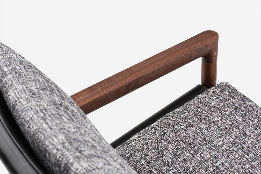 DANISH OILED WALNUT & BLACK LEATHER & SONAR 173