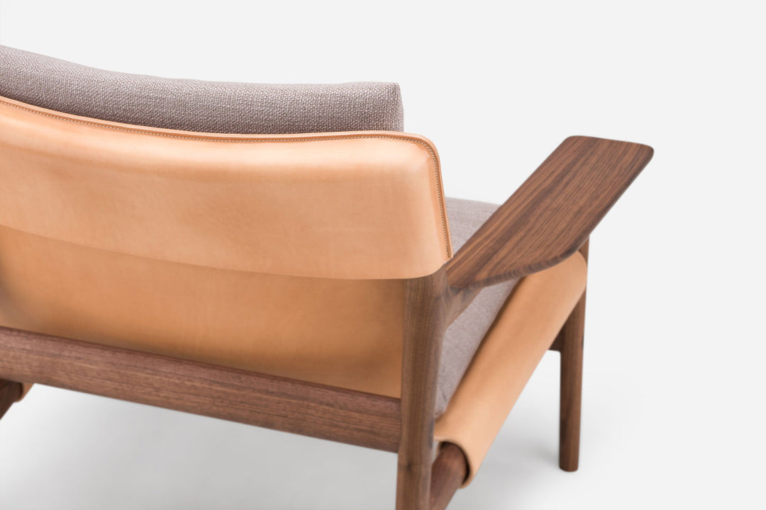 DANISH OILED WALNUT & NATURAL LEATHER & BASE 004