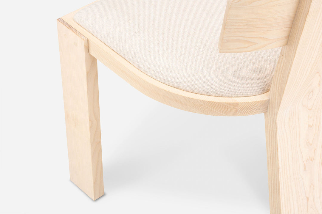 WHITE OILED ASH & SUNNIVA 0811