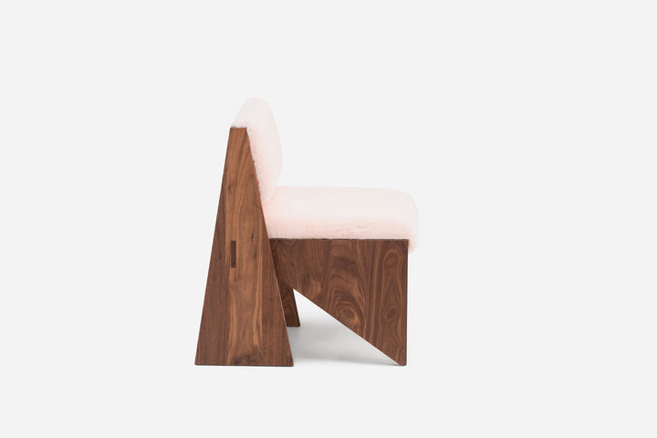 DANISH OILED WALNUT & EINAR 527