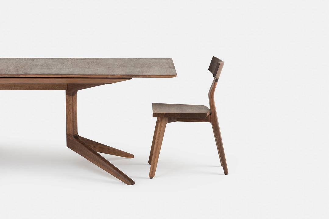 DANISH OILED WALNUT (+ LIGHT EXTENDING TABLE)