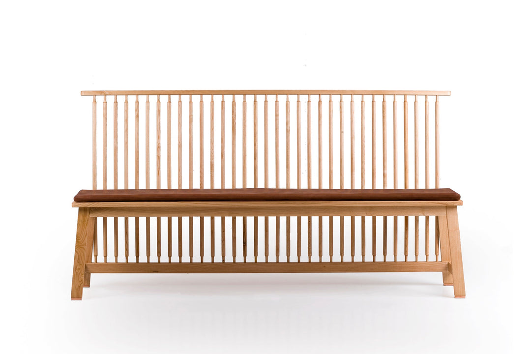 DANISH OILED OAK  (MODEL: 444 + OPTIONAL SEAT PAD IN BROWN NATURAL GRAIN LEATHER)