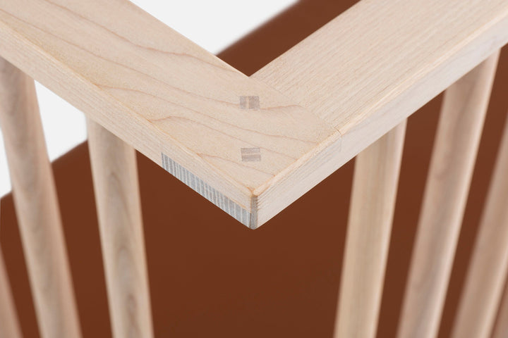 WHITE OILED ASH  (+ OPTIONAL SEAT PAD IN BROWN NATURAL GRAIN LEATHER)