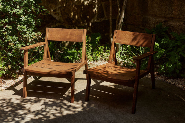 98.6°F OUTDOOR ONE ARMED LOUNGE CHAIR