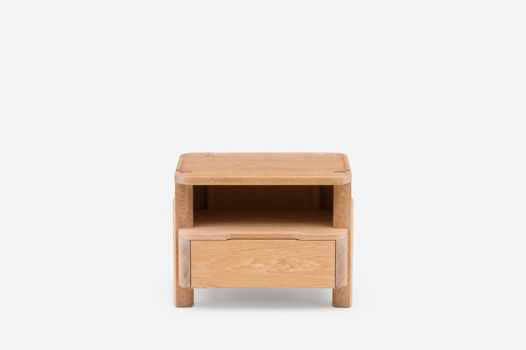 WHITE OILED OAK & JUNCO