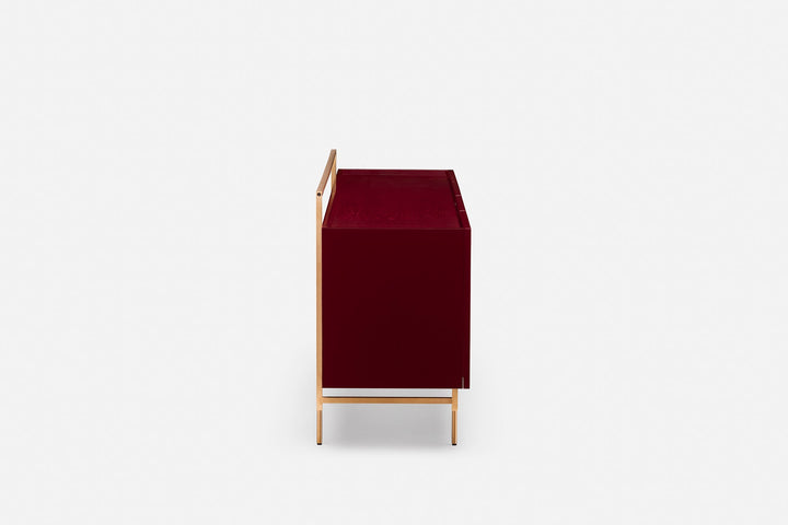 BORDEAUX PAINTED ASH & BORDEAUX GLOSS HDF & BRUSHED BRASS