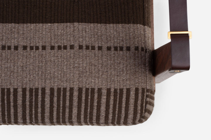 DANISH OILED WALNUT & CASTANHO / RUSSO MANTA LIDO