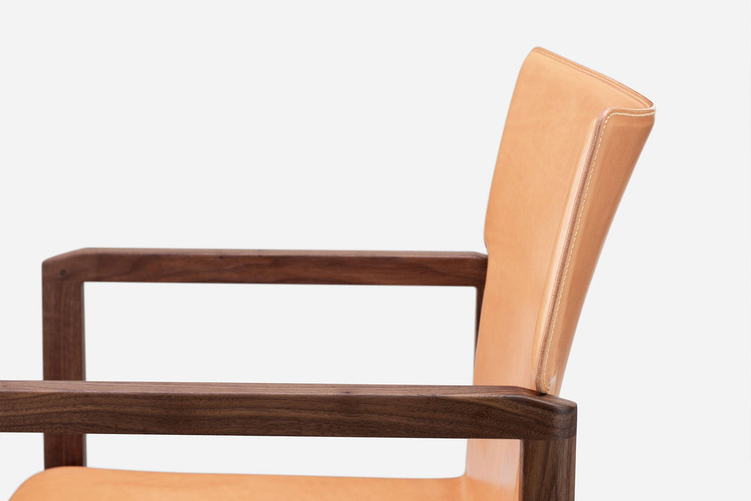 DANISH OILED WALNUT & NATURAL LEATHER