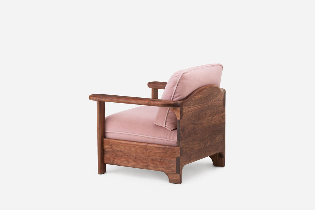 DANISH OILED WALNUT & BYRAM 621