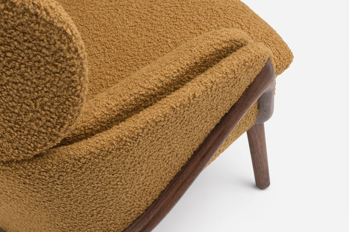 BLACK OILED WALNUT & ELLE 480